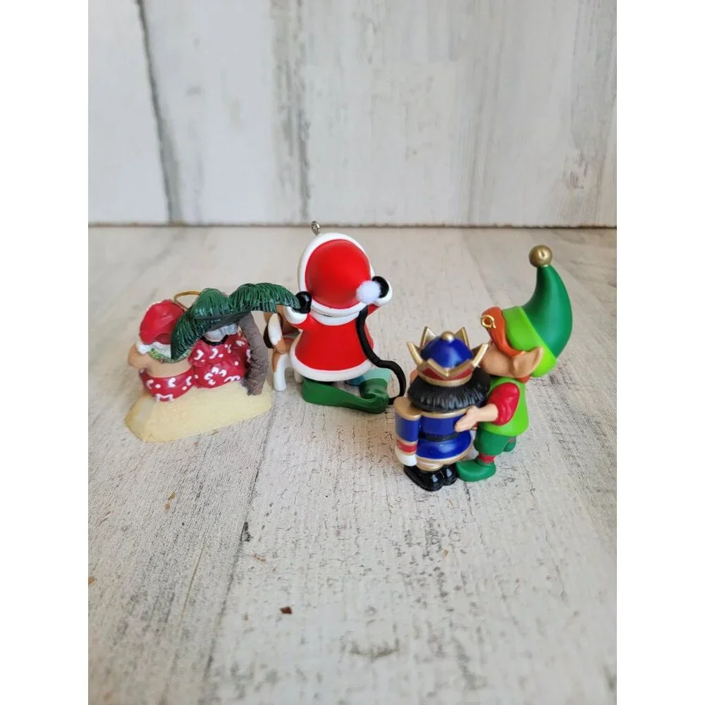 Hallmark santa claus